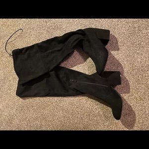 Fantastic new faux suede black boots.   Size 8